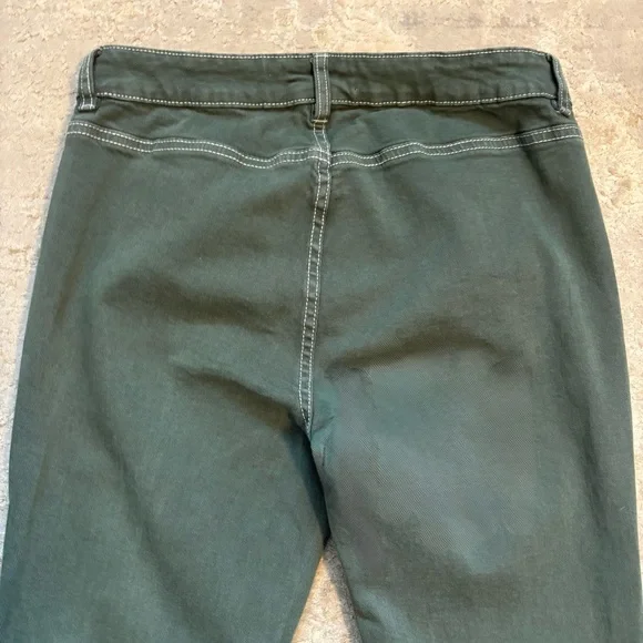 Garage Women's Juniors Green Low Rise Flared Jeans Size 7 - Picture 9 of 11